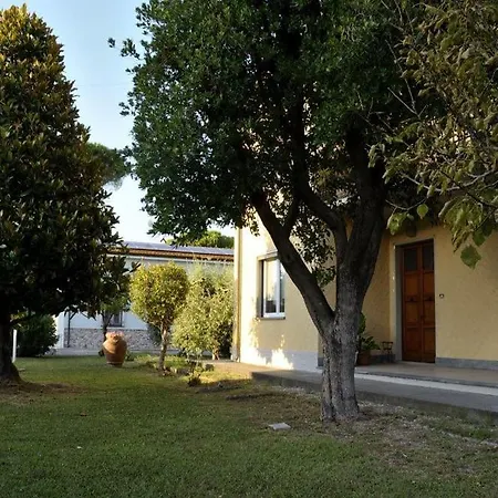 Apartment Base San Giuliano Terme